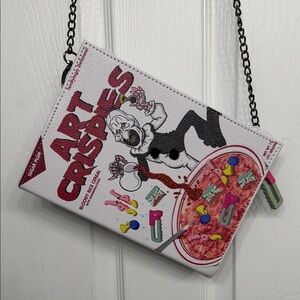 Spirit Art Crispies White and Black Clutch